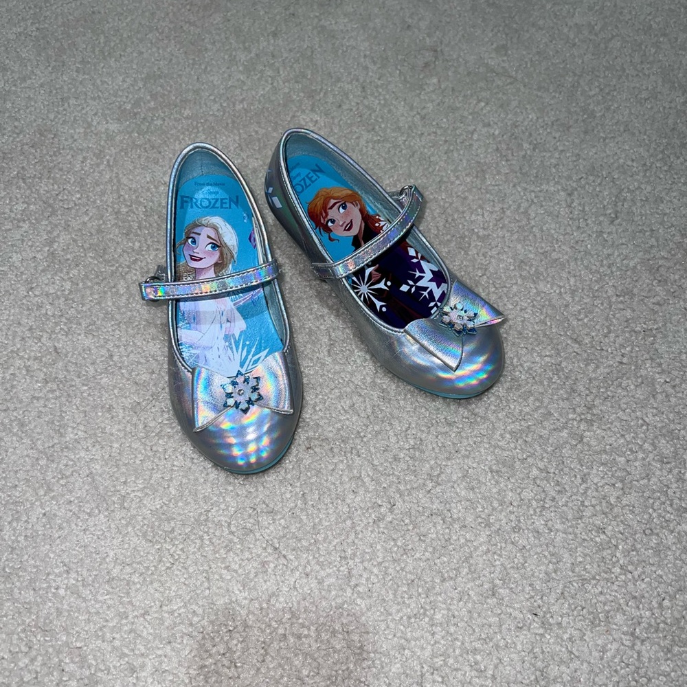 Beautiful Disney dress up shoes two pairs size 11 toddler amazing condition - Picture 5 of 6